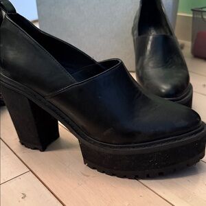 Black Platform Chunky Heel Shoes